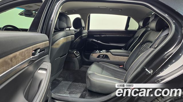 Genesis G90 2019 — photo 12