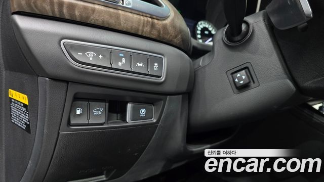 Genesis G90 2019 — photo 14