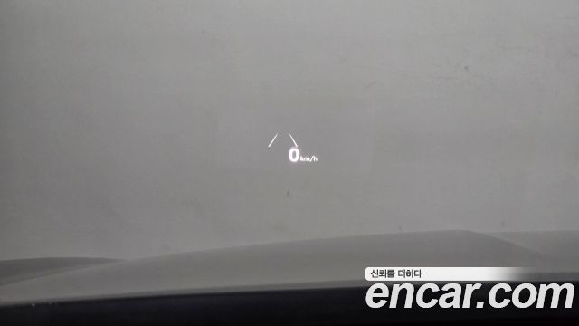 Genesis G90 2019 — photo 17