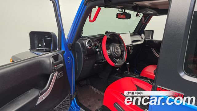 Jeep Wrangler 2016 — photo 10