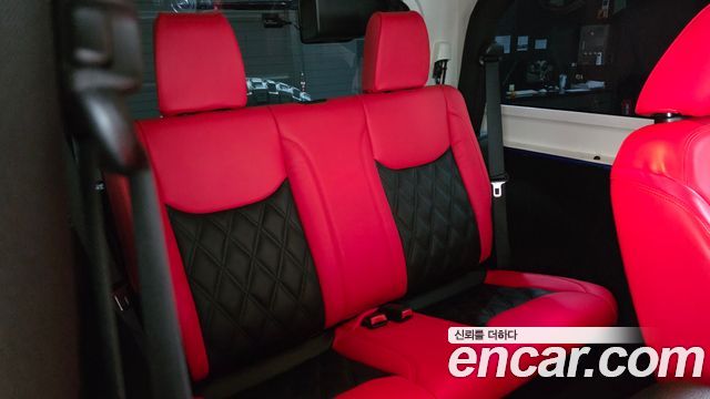 Jeep Wrangler 2016 — photo 11