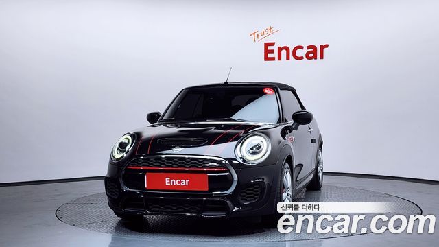 Mini Cooper Convertible 2020 — photo 3