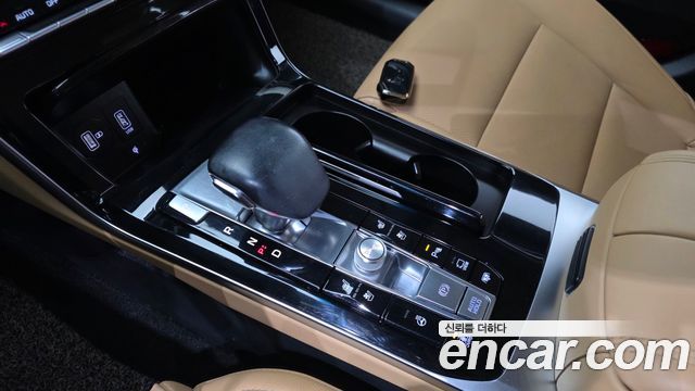 Kia K7 2020 — photo 12