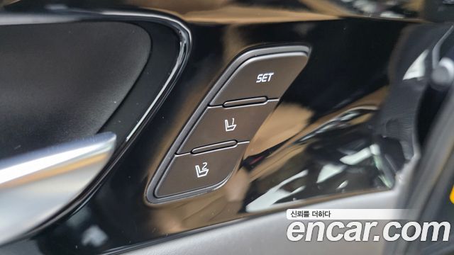 Kia K7 2020 — photo 24