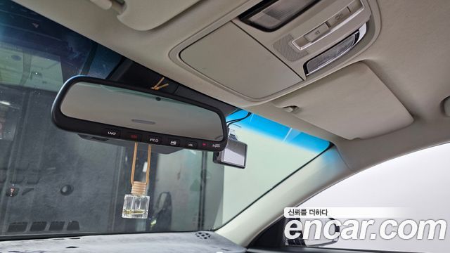 Kia K7 2020 — photo 30