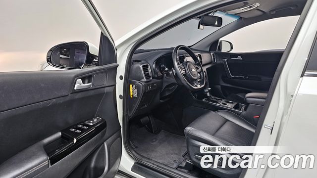 Kia Sportage 2018 — photo 13