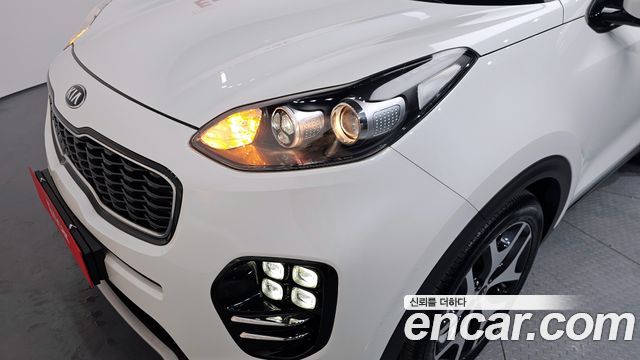 Kia Sportage 2018 — photo 8
