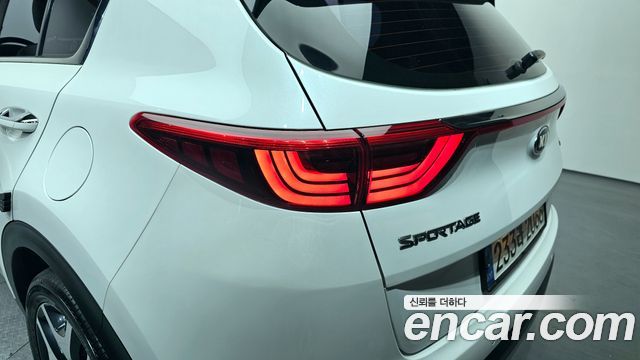 Kia Sportage 2018 — photo 9