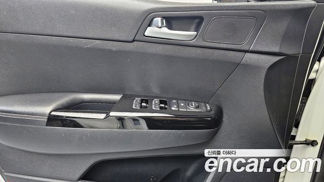Kia Sportage 2018 — photo 14