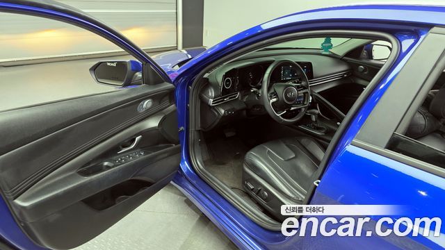 Hyundai AVANTE 2022 — photo 10