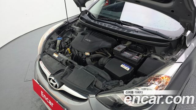 Hyundai AVANTE 2011 — photo 6
