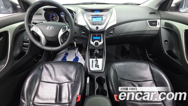 Hyundai AVANTE 2011 — photo 7