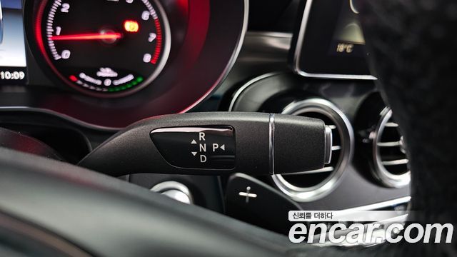 Mercedes-Benz GLC-Class 2018 — photo 12