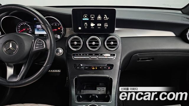 Mercedes-Benz GLC-Class 2018 — photo 22