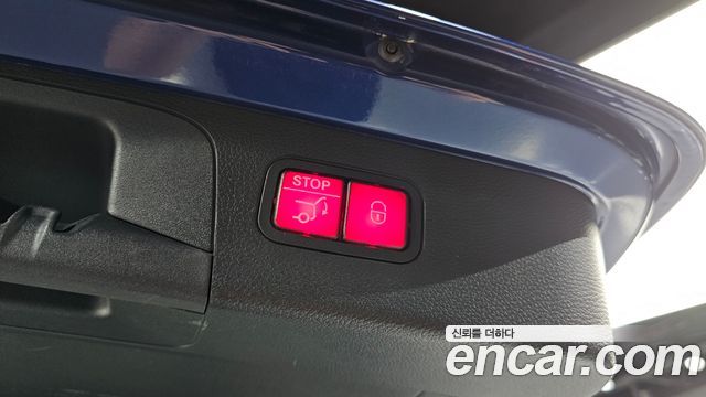 Mercedes-Benz GLC-Class 2018 — photo 25