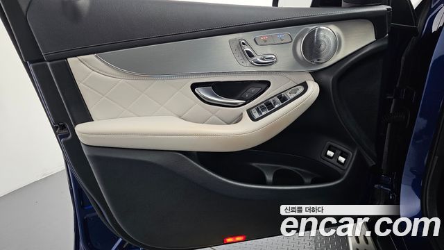 Mercedes-Benz GLC-Class 2018 — photo 14