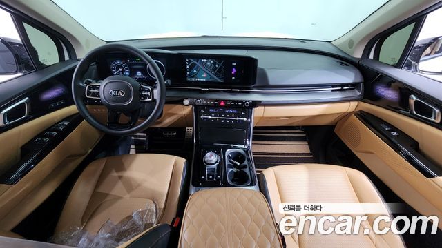 Kia Canival 2021 — photo 10