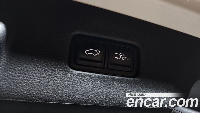 Kia Canival 2021 — photo 24