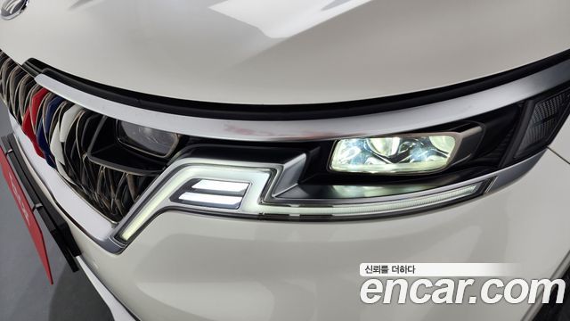 Kia Canival 2021 — photo 8