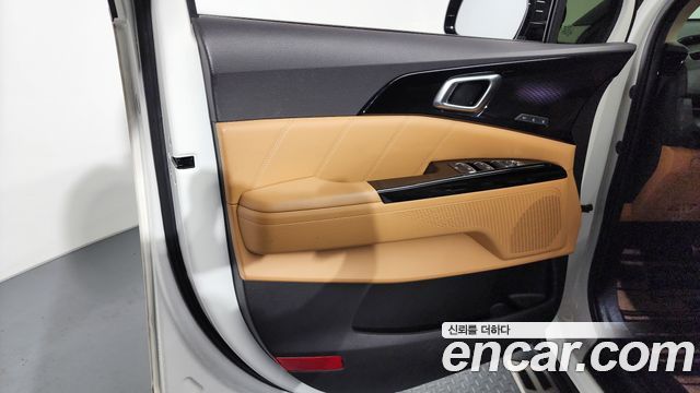 Kia Canival 2021 — photo 14