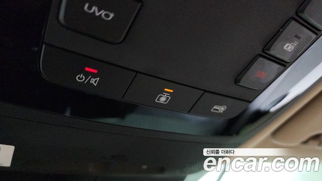 Kia Canival 2021 — photo 27