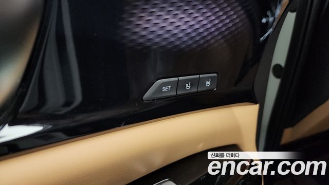 Kia Canival 2021 — photo 31