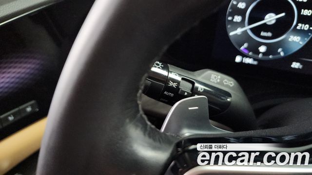 Kia Canival 2021 — photo 36