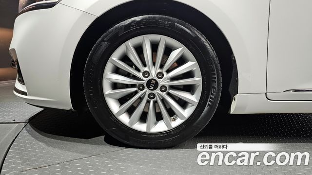 Kia K7 2018 — photo 5