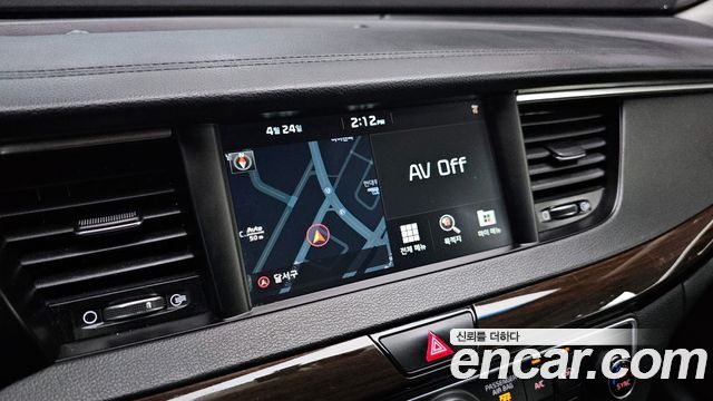 Kia K7 2018 — photo 14