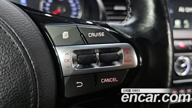 Kia K7 2018 — photo 20