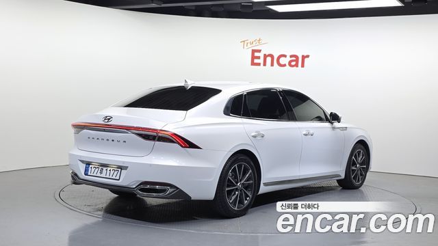 Hyundai Grandeur 2022 — photo 2