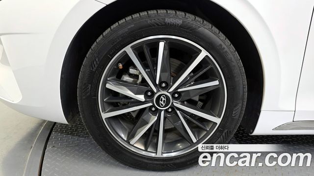 Hyundai Grandeur 2022 — photo 5
