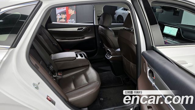 Hyundai Grandeur 2022 — photo 17