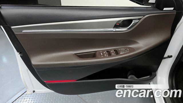 Hyundai Grandeur 2022 — photo 14