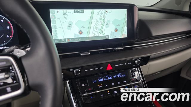 Kia Canival 2023 — photo 12