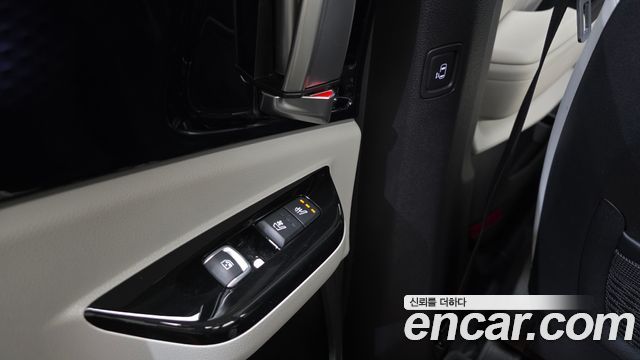 Kia Canival 2023 — photo 20