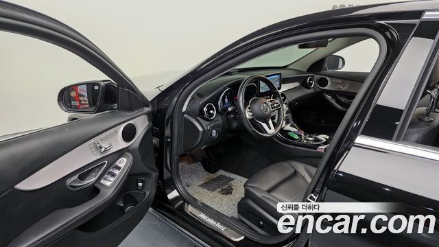 Mercedes-Benz C-Class 2020 — photo 13