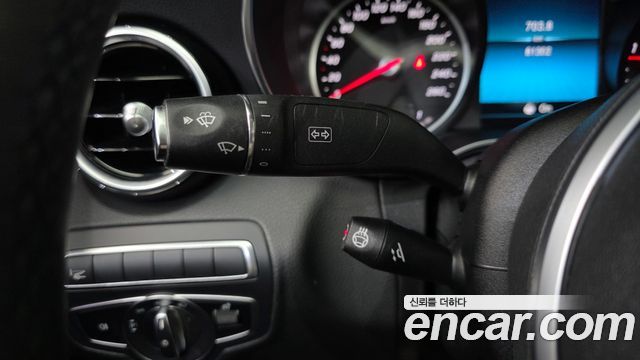 Mercedes-Benz C-Class 2020 — photo 17