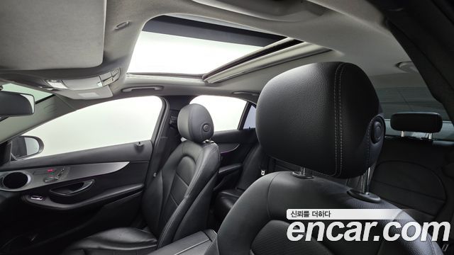 Mercedes-Benz C-Class 2020 — photo 22