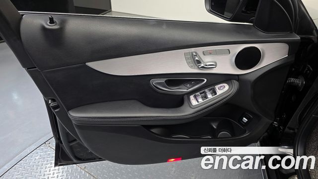 Mercedes-Benz C-Class 2020 — photo 14