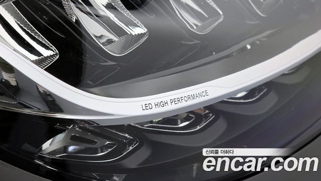 Mercedes-Benz C-Class 2020 — photo 31