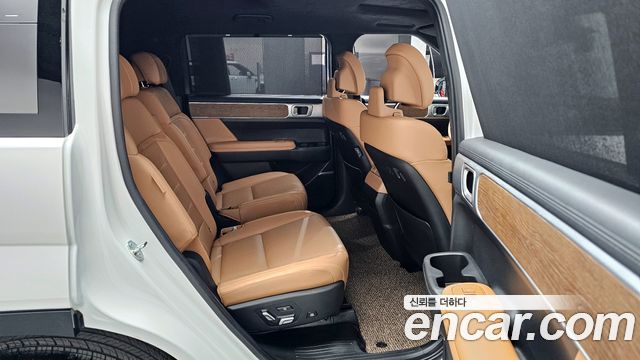 Hyundai Santafe 2024 — photo 17