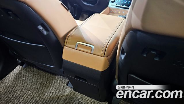 Hyundai Santafe 2024 — photo 32