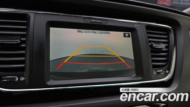 Kia Canival 2018 — photo 21