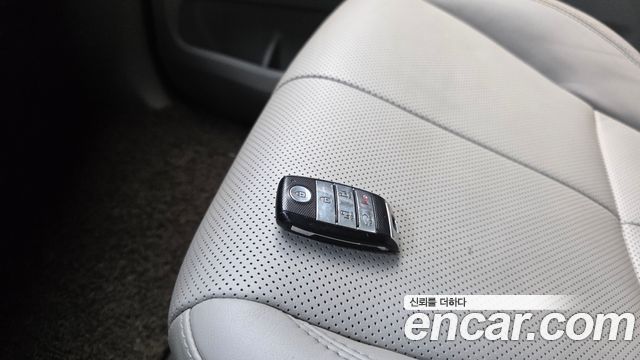 Kia Canival 2018 — photo 22