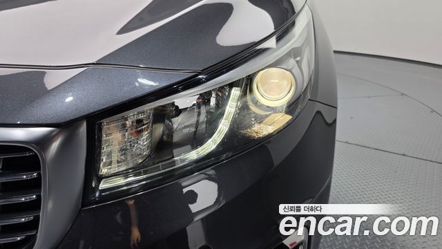 Kia Canival 2018 — photo 8