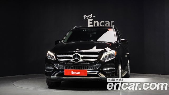 Mercedes-Benz GLE-Class 2018 — photo 3