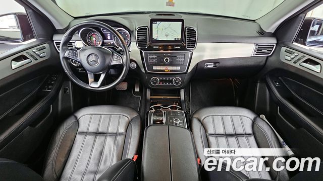 Mercedes-Benz GLE-Class 2018 — photo 7