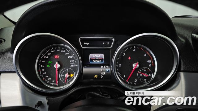 Mercedes-Benz GLE-Class 2018 — photo 8