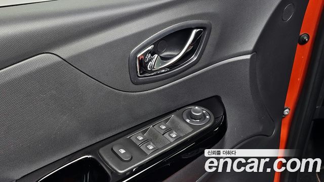 Renault Korea QM3 2015 — photo 14